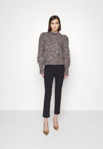 Узкие брюки