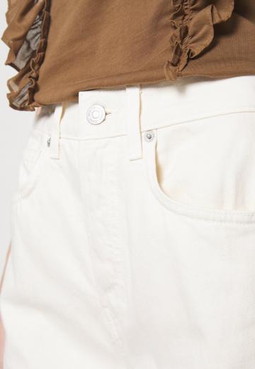 Джинсы бойфренда