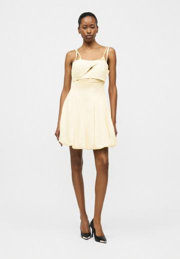 Короткое платье