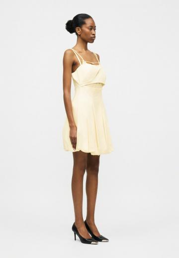 Короткое платье