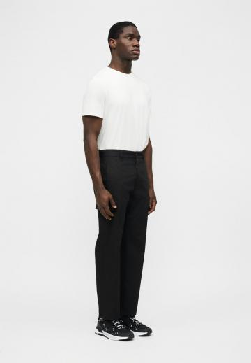 Брюки с накладными карманами