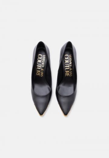 Туфли на высоком каблуке