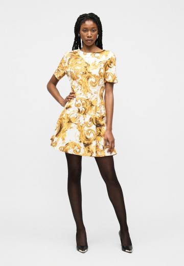 Короткое платье