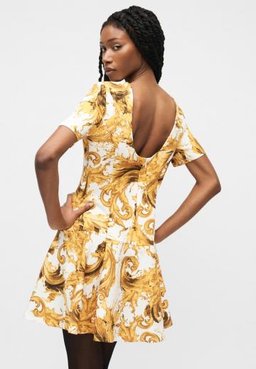 Короткое платье