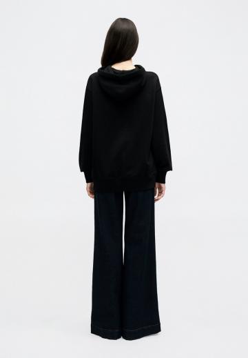 Пуловер с капюшоном