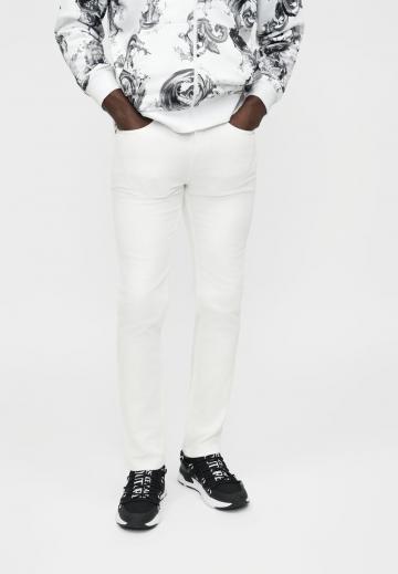 Узкие джинсы