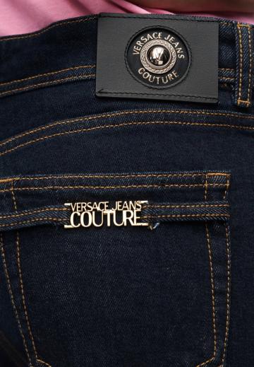 Клешеные джинсы