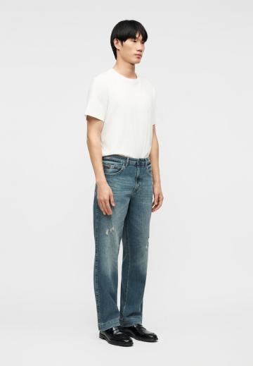 Прямые джинсы