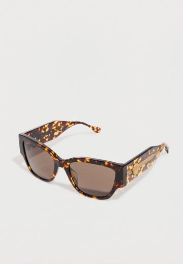 Солнечные очки