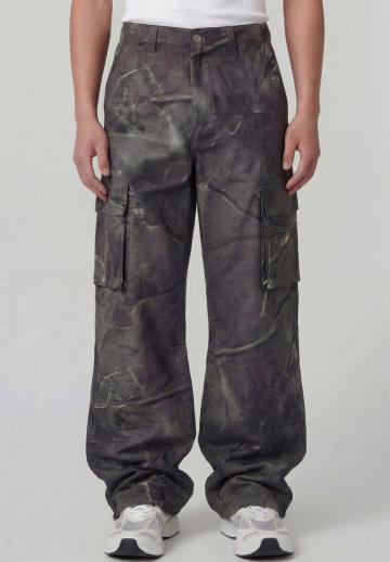 Брюки с накладными карманами