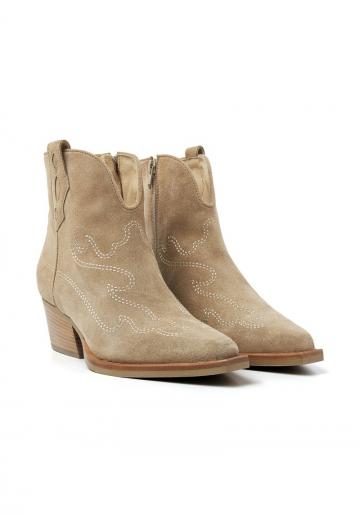 Ковбойские сапожки