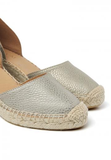 Туфли на танкетке