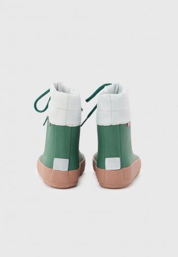 Резиновые сапоги