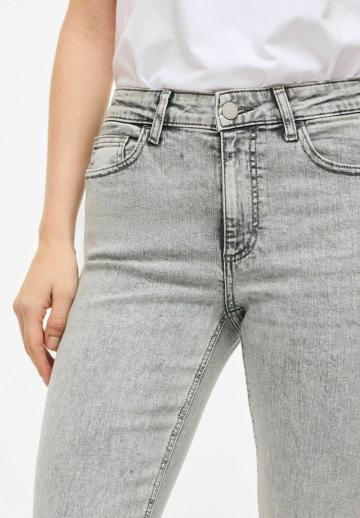 Клешеные брюки