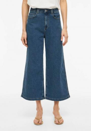 Короткие джинсы