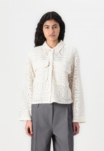 Вязаная кофта