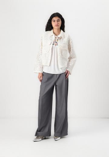 Вязаная кофта