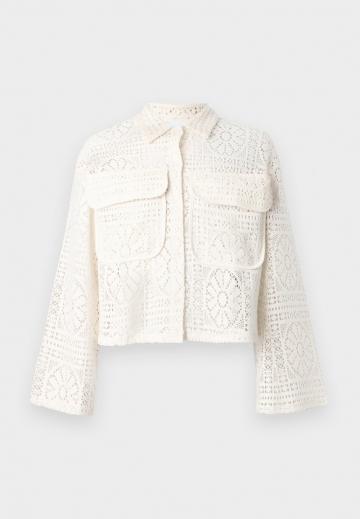 Вязаная кофта