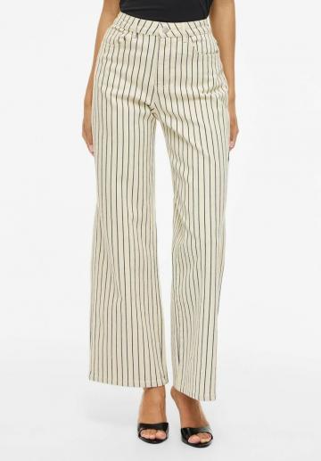 Свободные джинсы