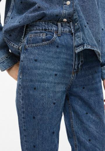 Прямые джинсы
