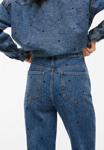 Прямые джинсы