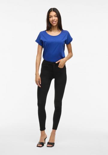 Короткие джинсы