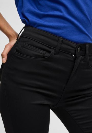 Короткие джинсы