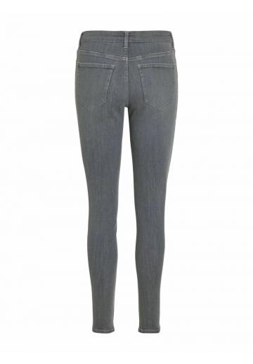 Короткие джинсы