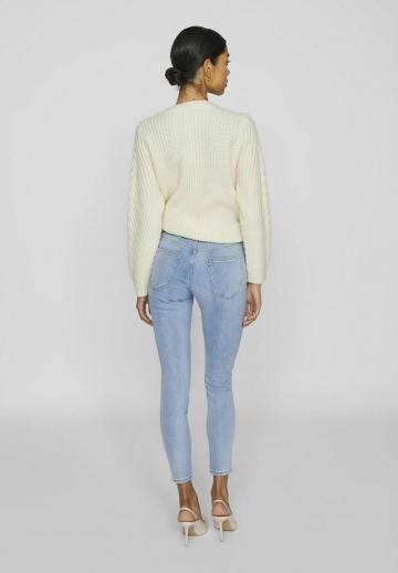 Короткие джинсы