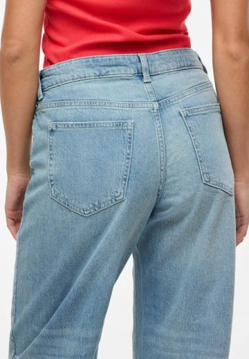 Короткие джинсы