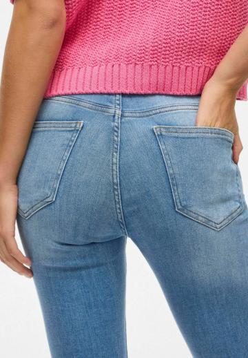 Узкие джинсы