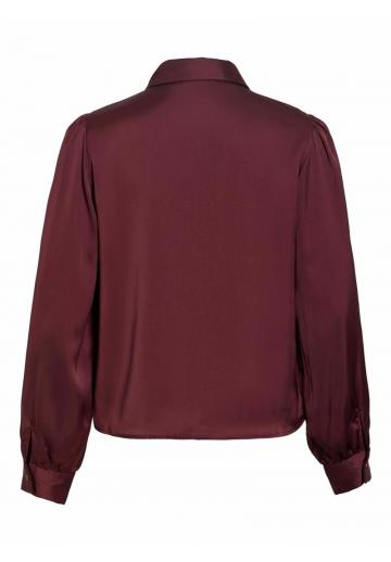 Атласная блузка