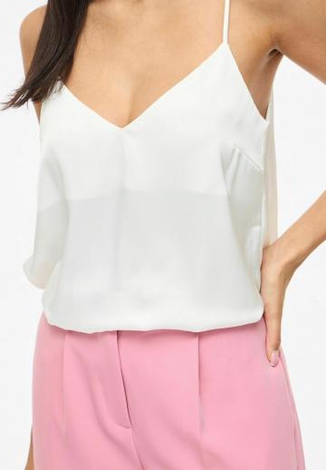 Топ на бретельках