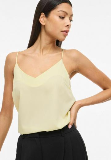 Топ на бретельках