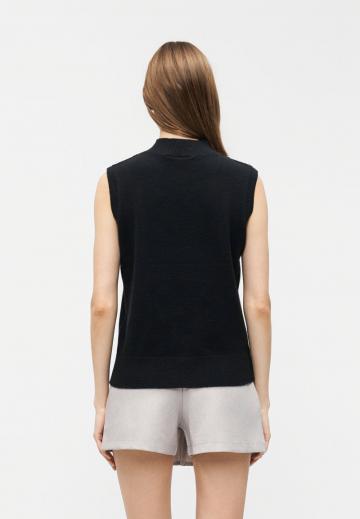 Пуловер без рукавов