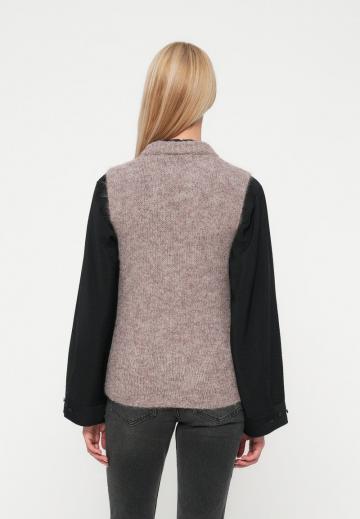 Пуловер без рукавов