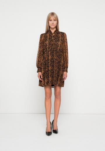 Короткое платье