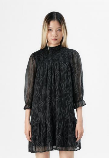 Короткое платье