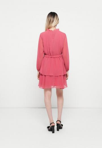 Короткое платье