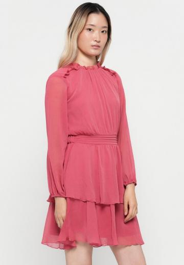 Короткое платье