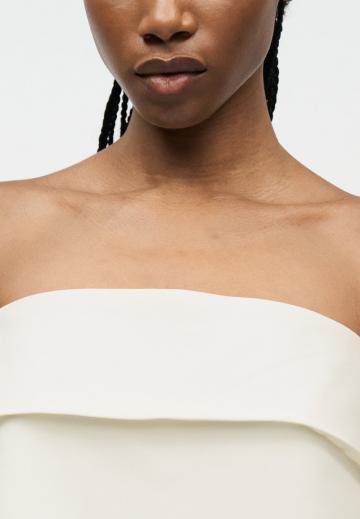 Топ без бретелек