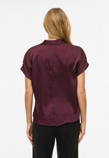 Атласная блузка