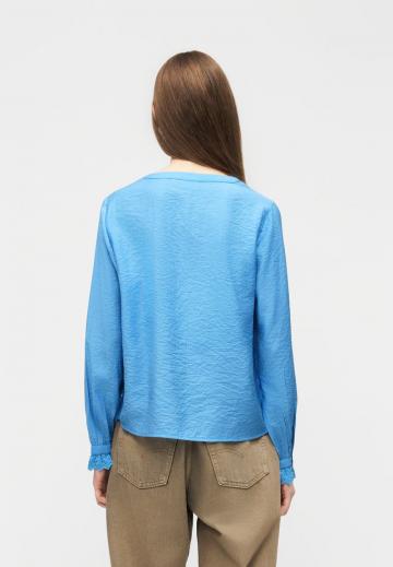 Атласная блузка