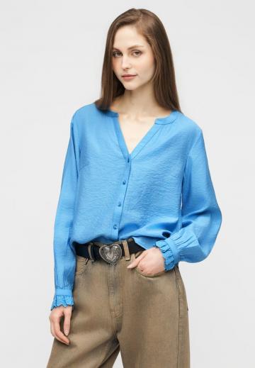 Атласная блузка