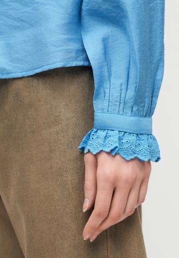 Атласная блузка