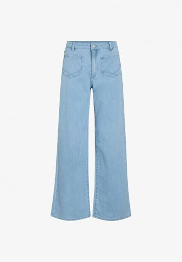 Клешеные джинсы