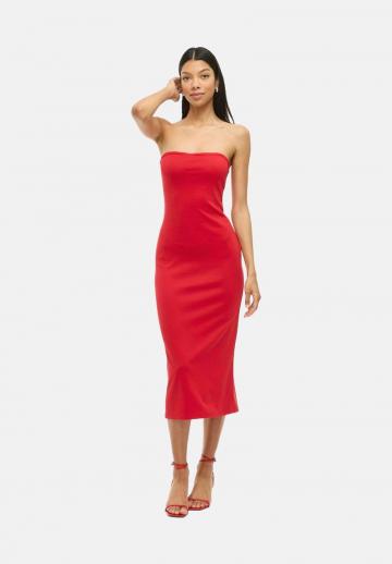 Платье без бретелек