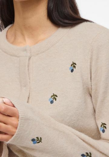 Жаккардовая вязаная кофта