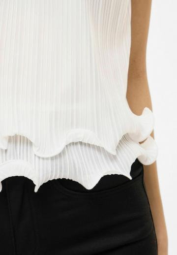 Топ на бретельках