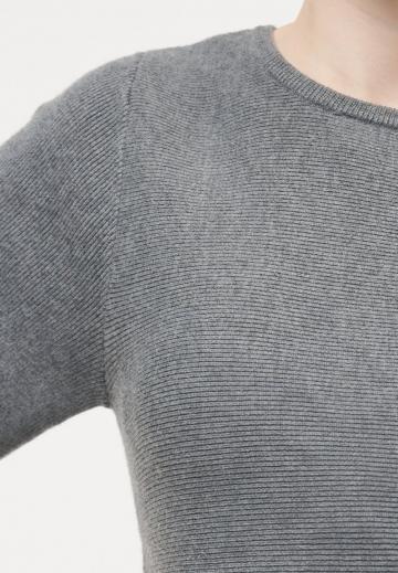 Вязаное платье